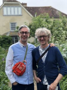 Click to enlarge ARNE & CARLOS outside Charleston House, former home of the Bloomsbury Group, in Sussex.