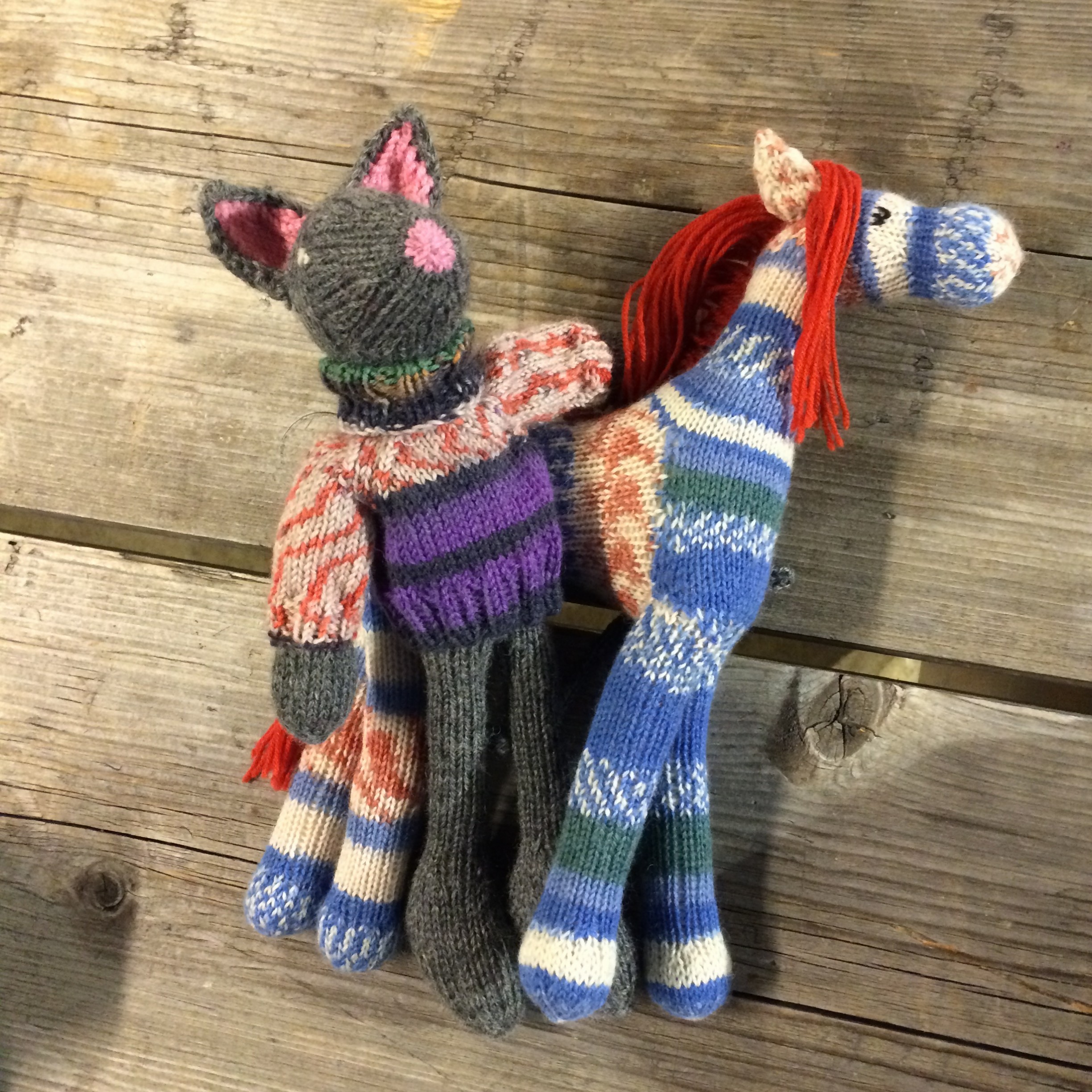 arne and carlos knitted dolls