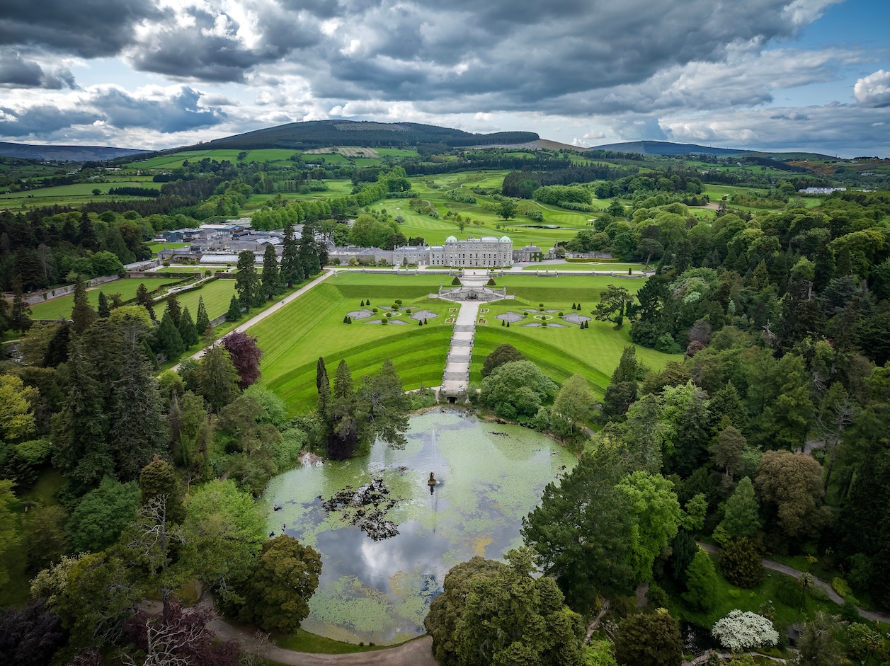 Ireland – A Landscape of Gardens and Wool
